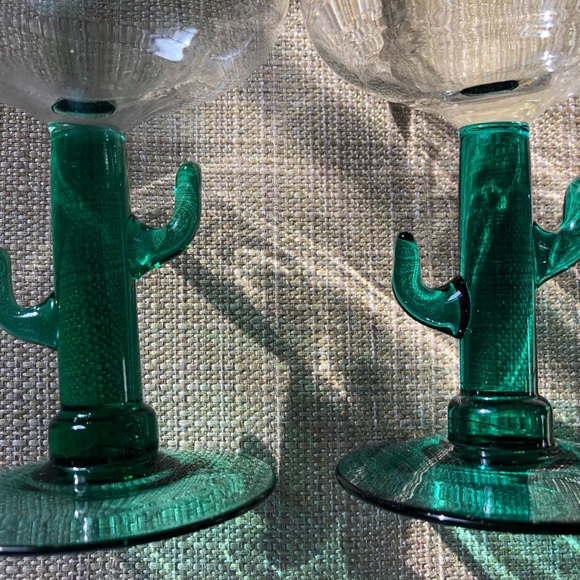 PAIR Cactus MARGARITA Glasses.  Perfect!  Cool stems - Picture 7 of 8